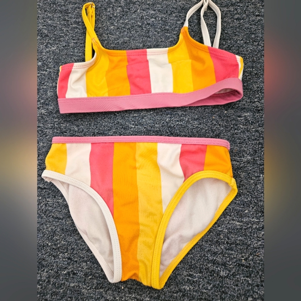 Swimzip bikini set size 4T ( runs small) be bold color